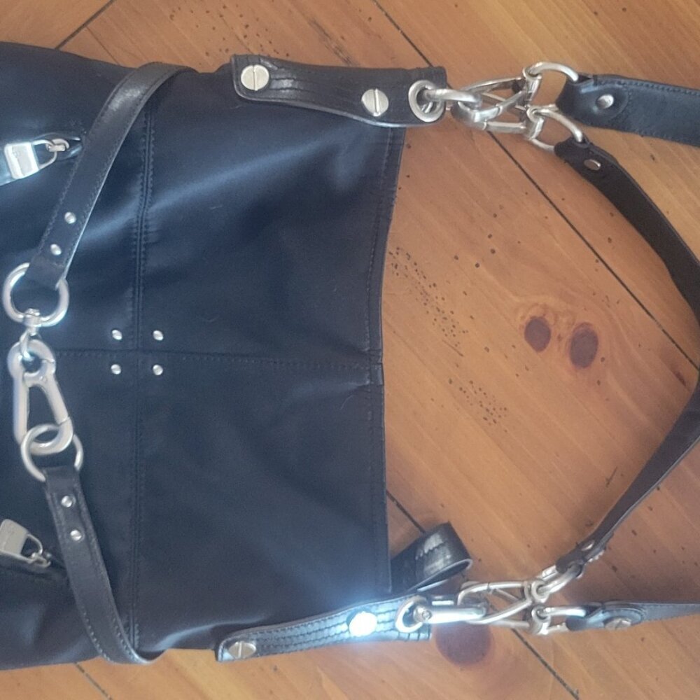 B-Makowski Black Buckled Shoulder Bag - Mixed Leather/Fabric - Picture 5 of 16